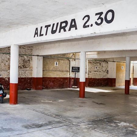 Hotel Maria De La Luz Valladolid  Luaran gambar