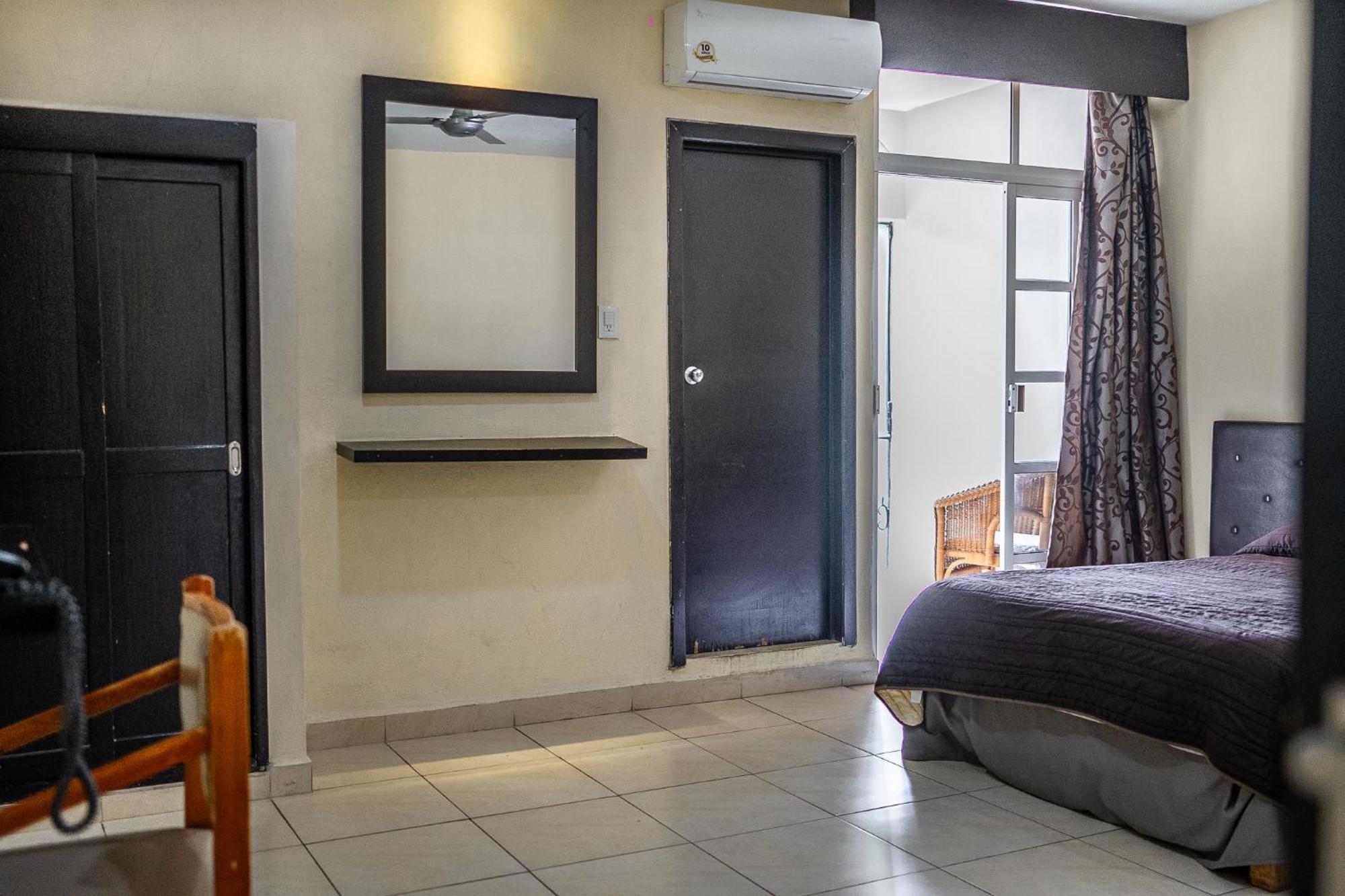 Hotel Maria De La Luz Valladolid  Luaran gambar