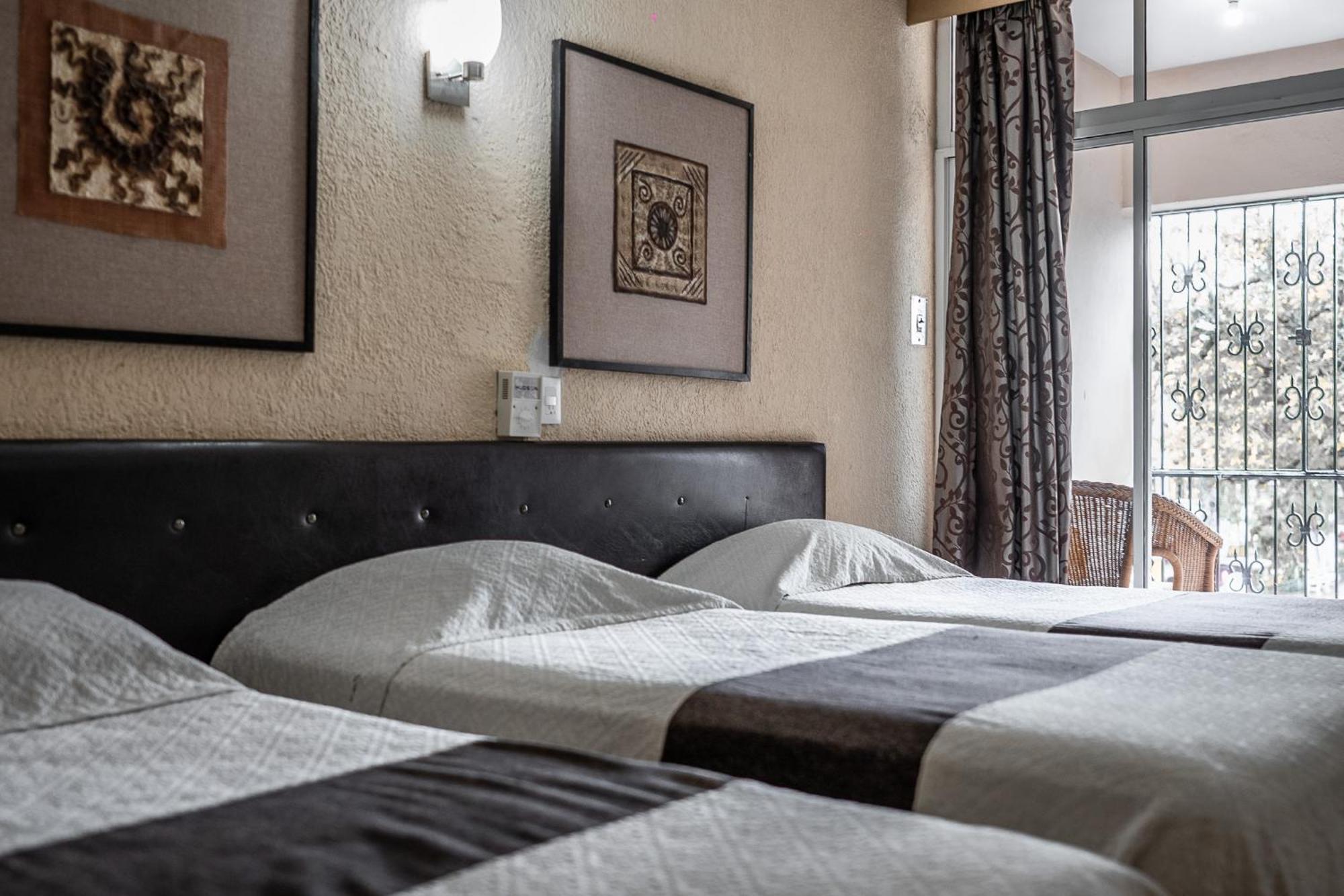 Hotel Maria De La Luz Valladolid  Luaran gambar