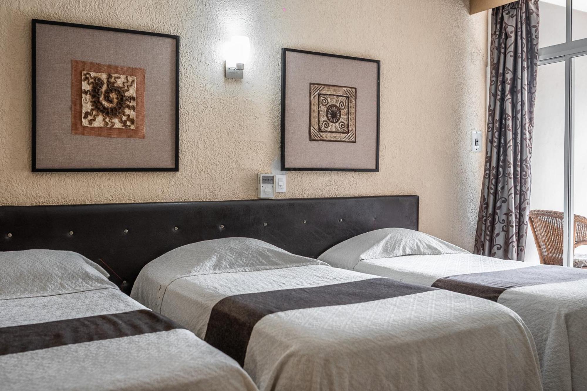 Hotel Maria De La Luz Valladolid  Luaran gambar