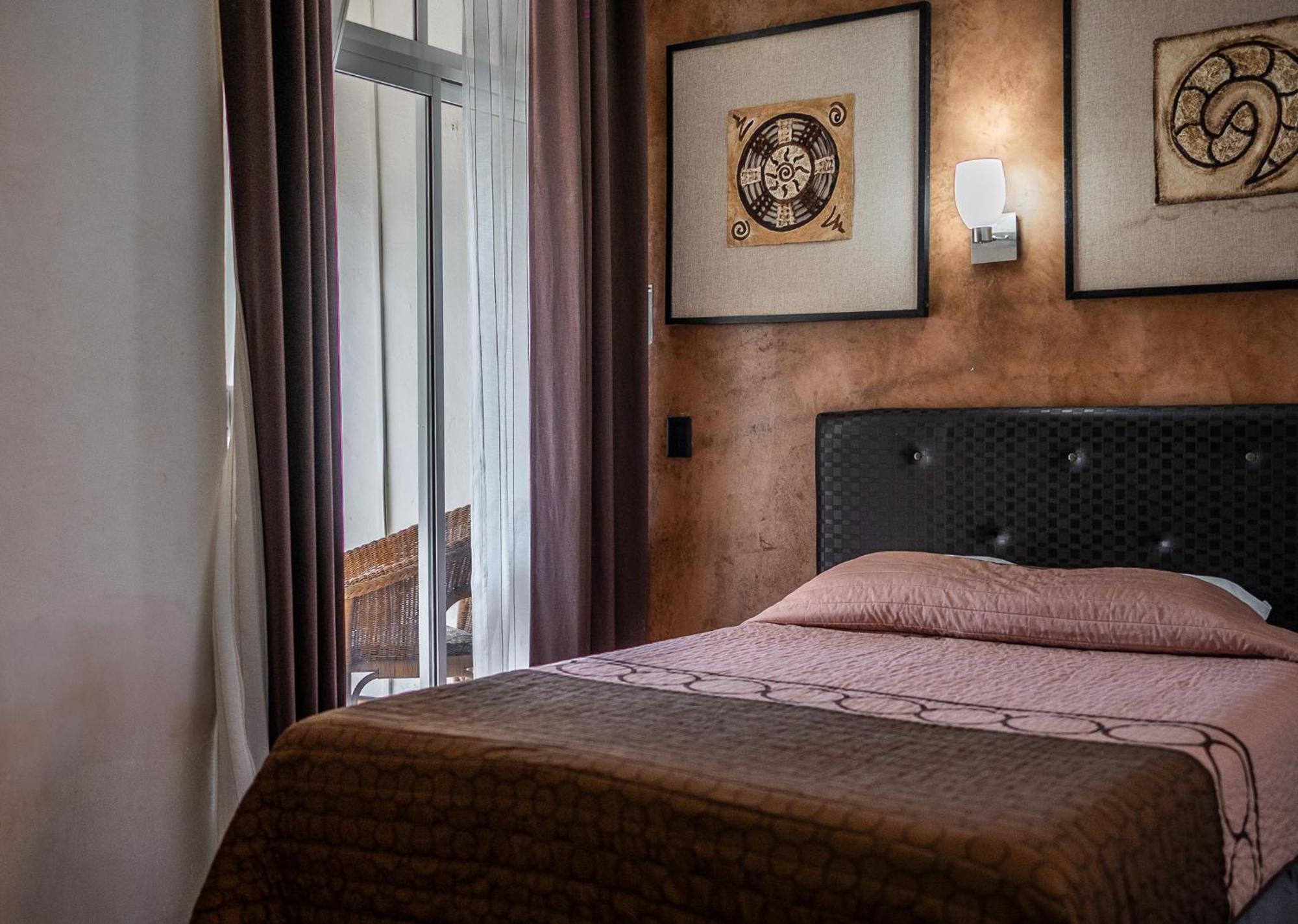 Hotel Maria De La Luz Valladolid  Luaran gambar