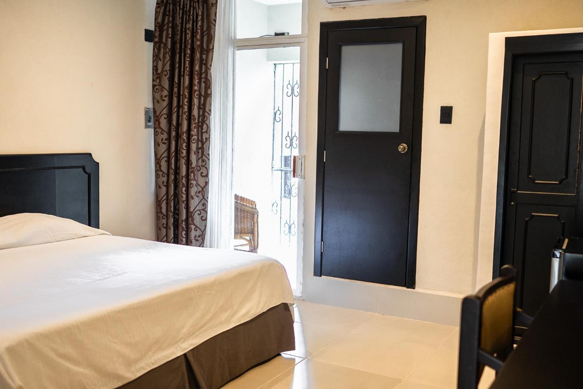 Hotel Maria De La Luz Valladolid  Luaran gambar