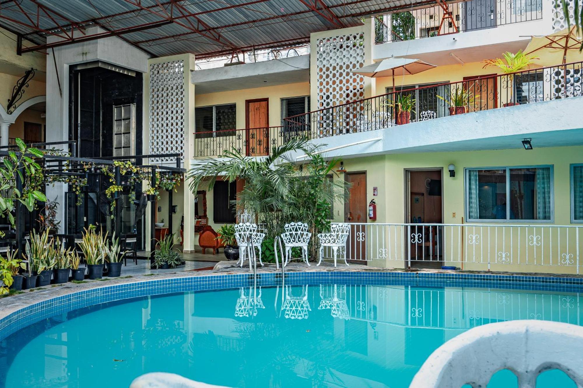 Hotel Maria De La Luz Valladolid  Luaran gambar