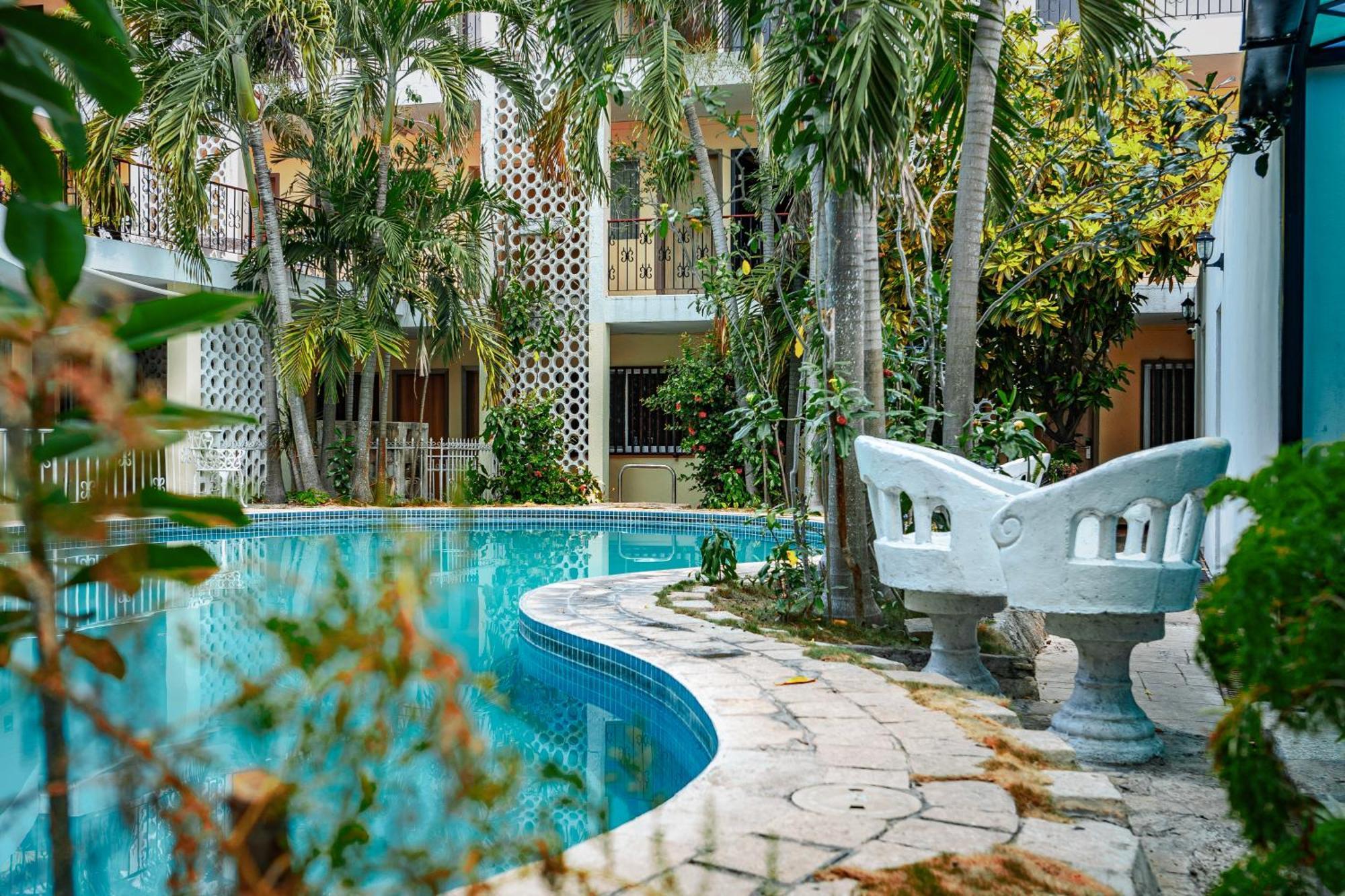 Hotel Maria De La Luz Valladolid  Luaran gambar